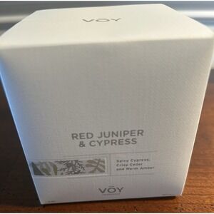 VOY SOY CANDLE RED JUNIPER & CYPRESS   8 OZ 55 Hours BURNING New M17